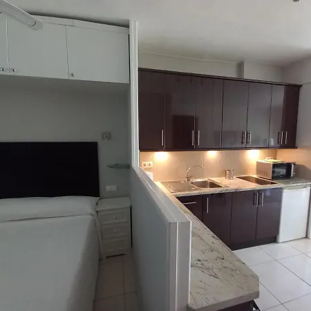 Milla De Oro/ Golden Mille Apartment